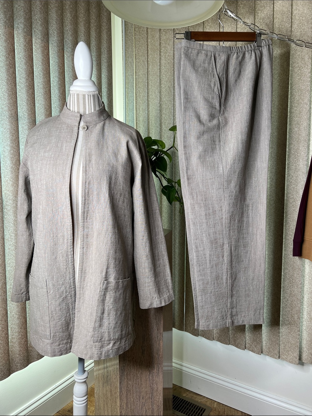 Eileen Fisher Linen-Blend Jacket & Pants in Light Taupe S-M